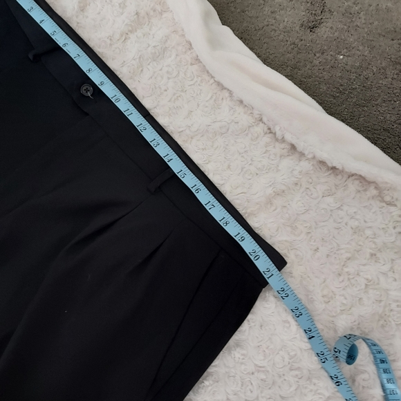 Trade in Motion Black Slacks Pants - size 44 x 32 - Picture 4 of 6